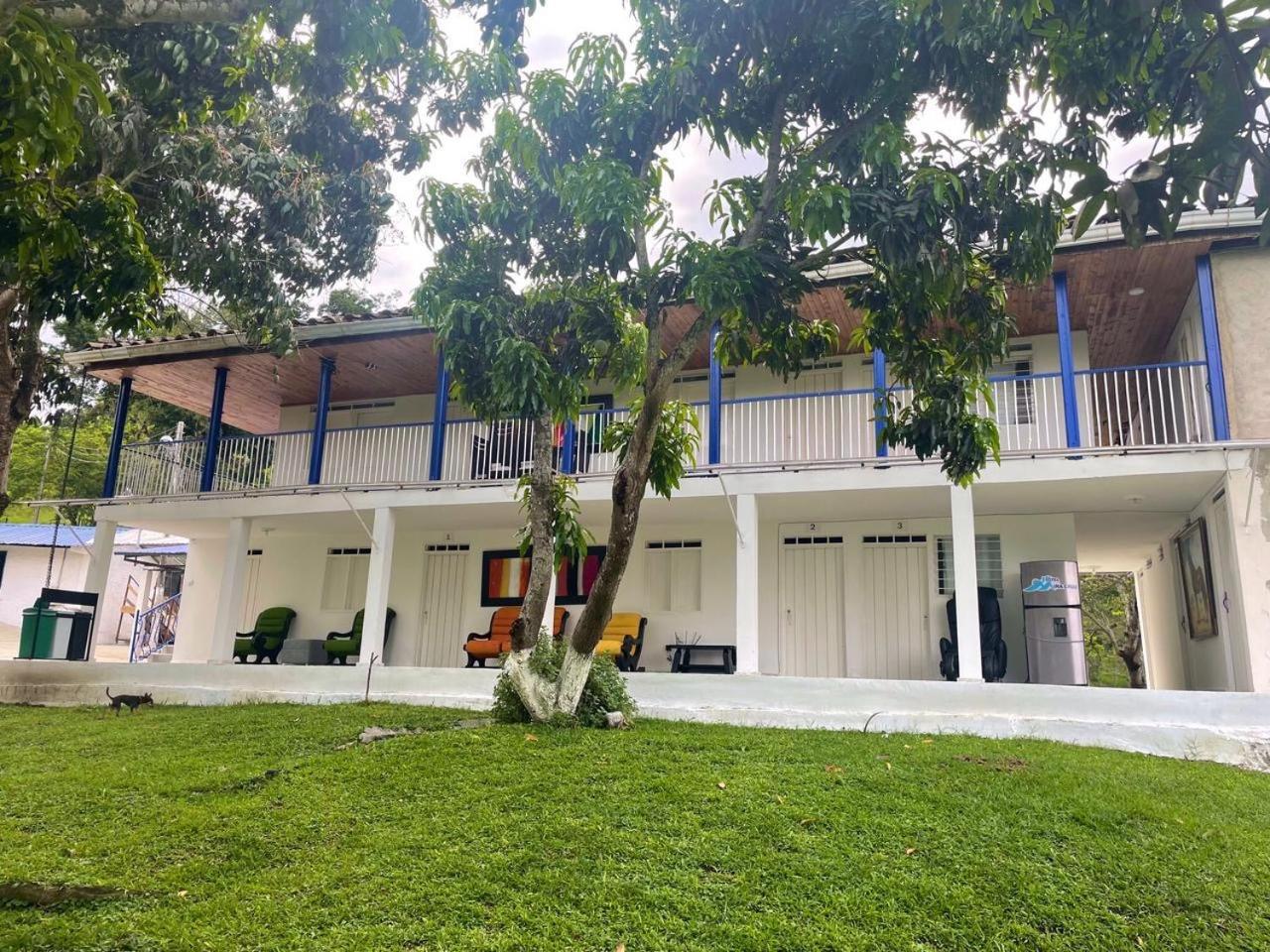 Mira Cruz * Toro